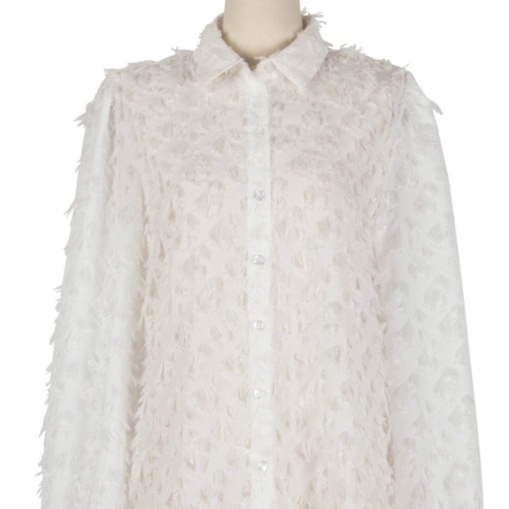 ⚡️Host Pick⚡️ Eyelash Blouse - Picture 7 of 7